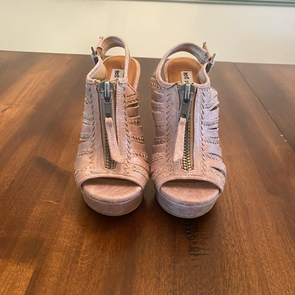 Women’s Wedge Sandal